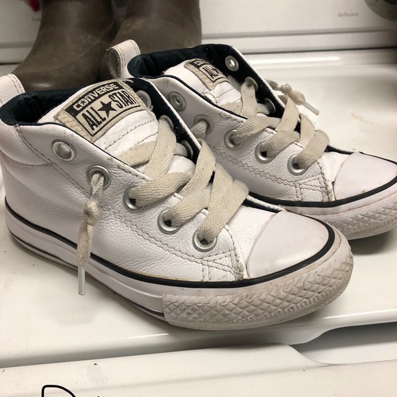 Boys Converse high tops - Picture 1 of 2